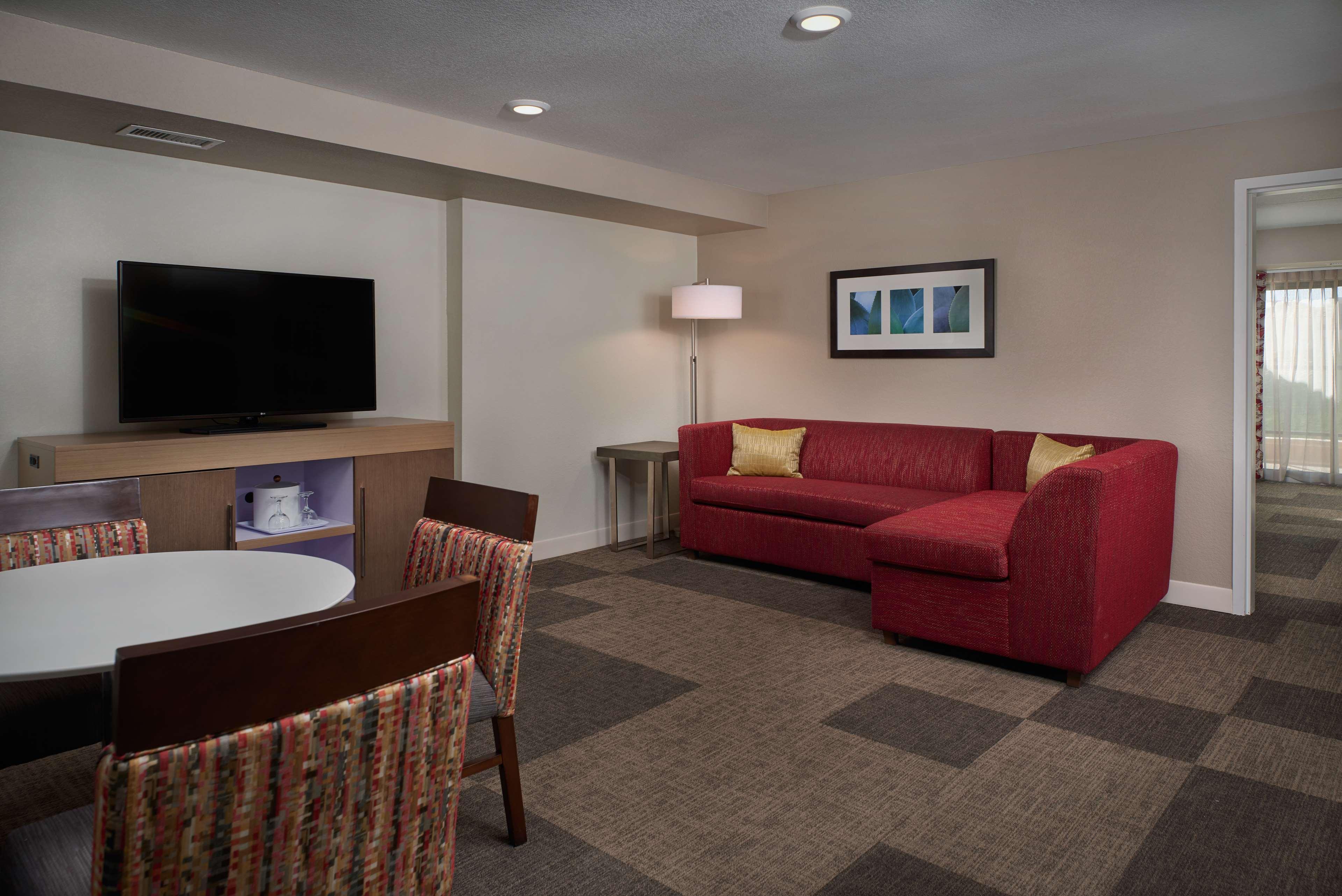 Hampton Inn & Suites Scottsdale On Shea Blvd Bagian luar foto
