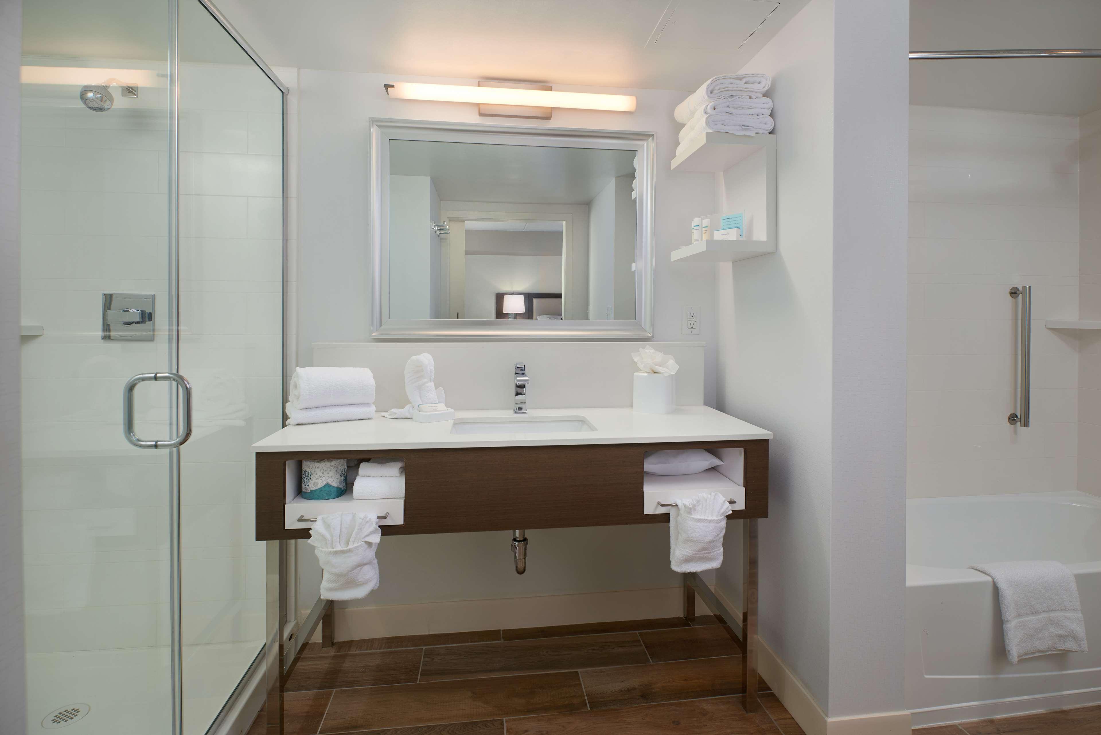Hampton Inn & Suites Scottsdale On Shea Blvd Bagian luar foto