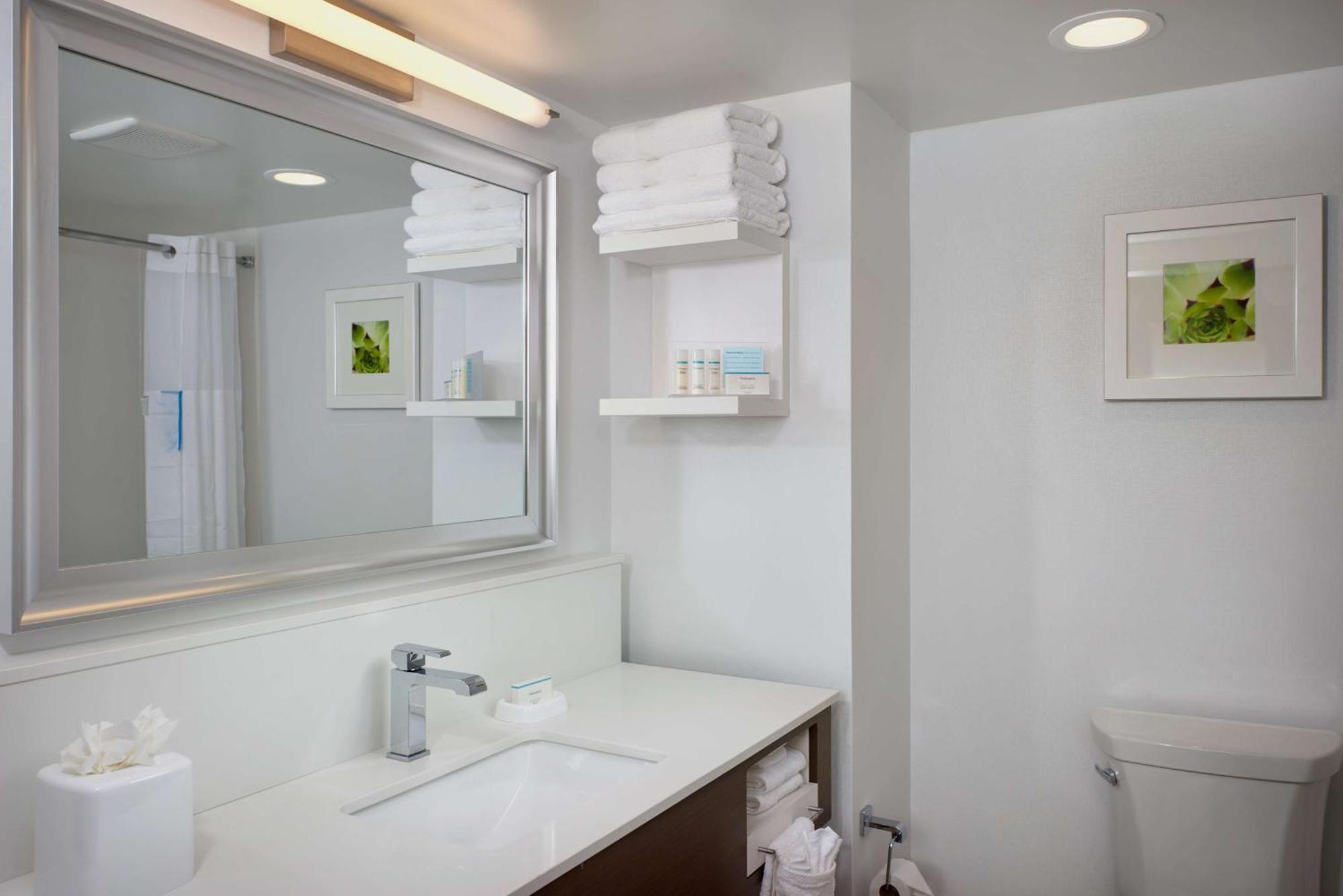 Hampton Inn & Suites Scottsdale On Shea Blvd Bagian luar foto