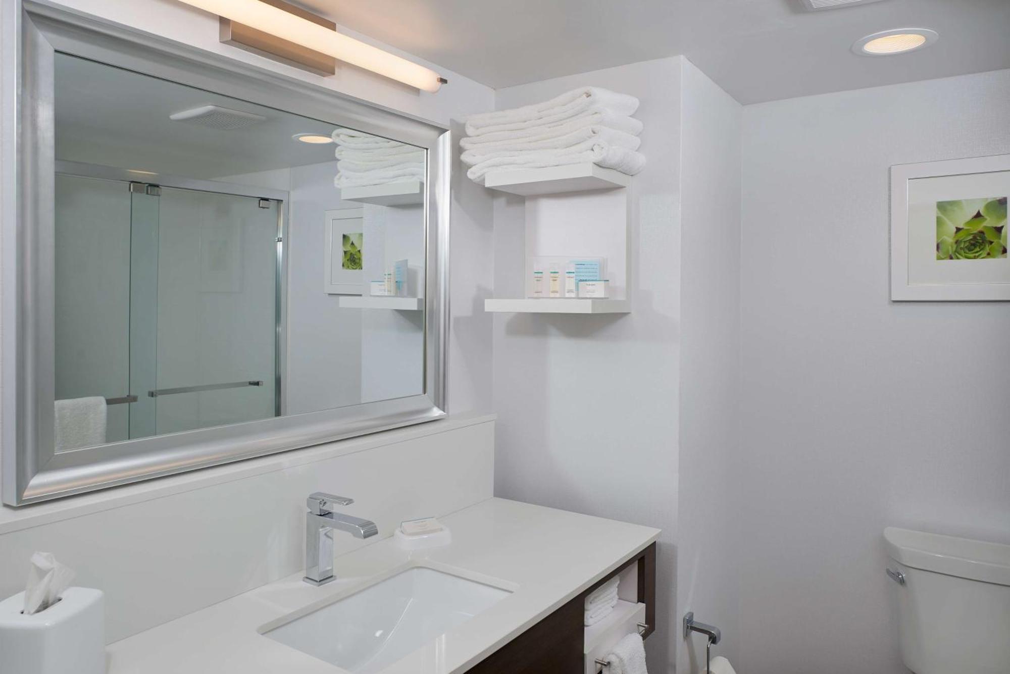 Hampton Inn & Suites Scottsdale On Shea Blvd Bagian luar foto