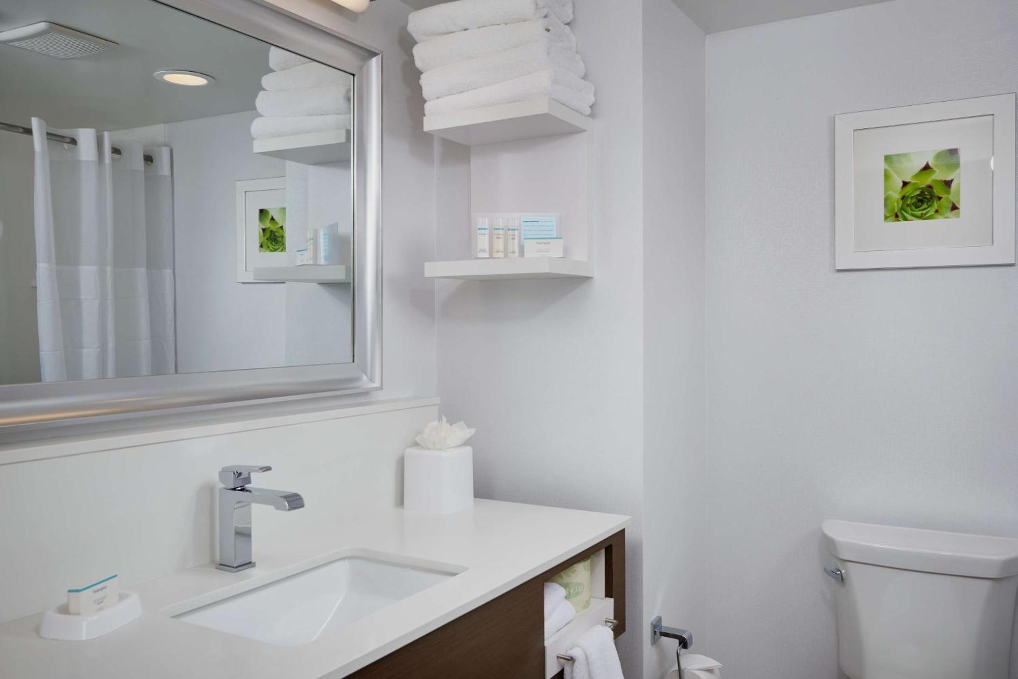 Hampton Inn & Suites Scottsdale On Shea Blvd Bagian luar foto