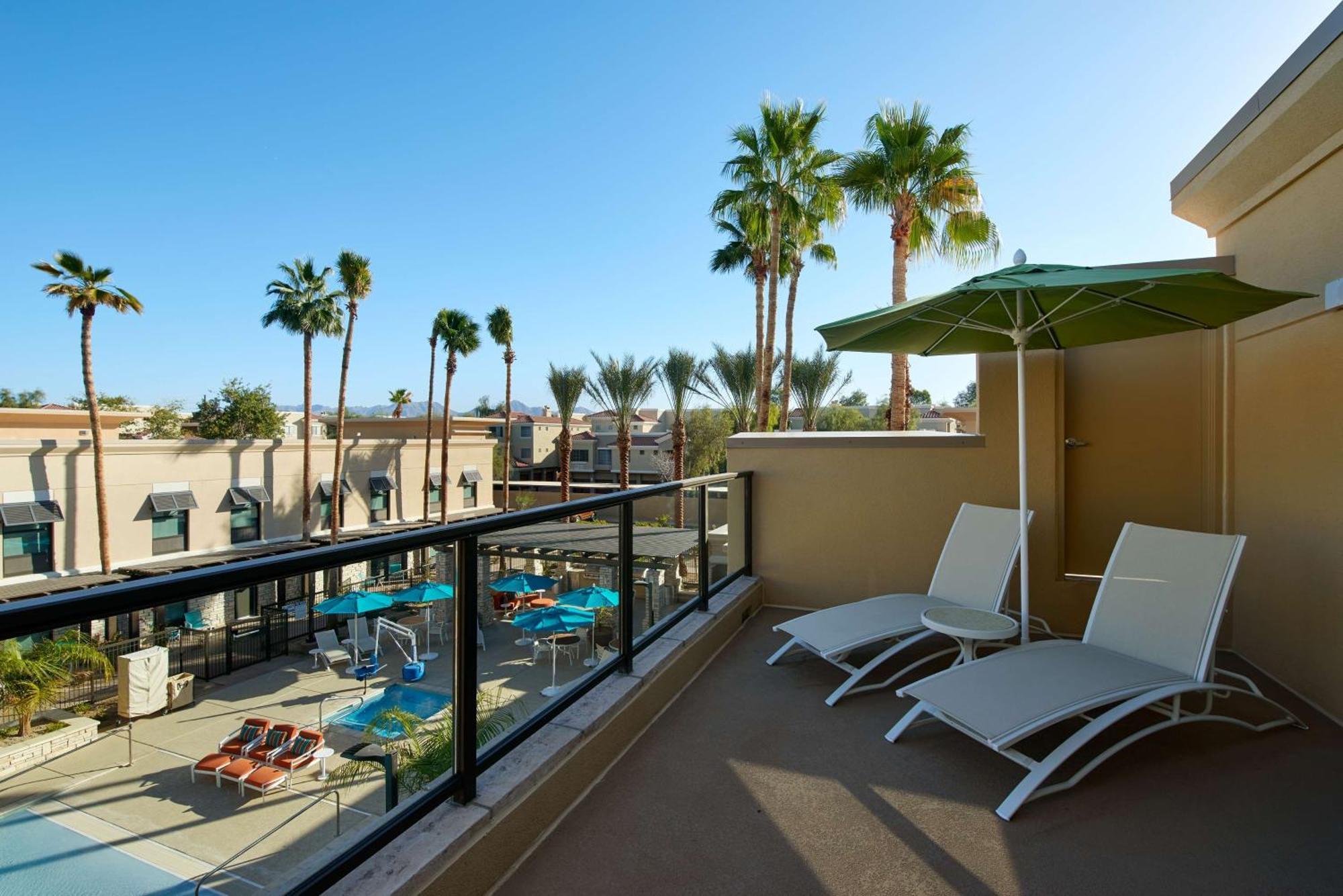 Hampton Inn & Suites Scottsdale On Shea Blvd Bagian luar foto